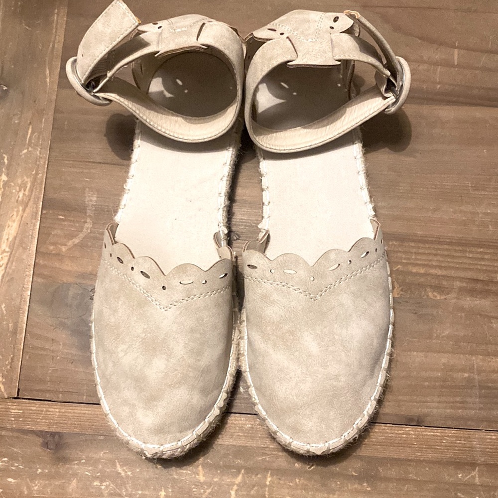 Tan  espadrilles